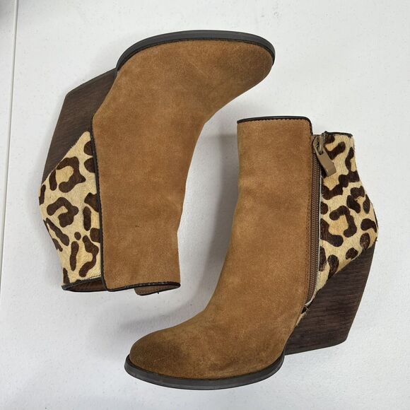 Very Volatile Size 7.5 Bootie Chatter Leopard Leather Calf Hair Stack Heel Brown - Picture 4 of 13